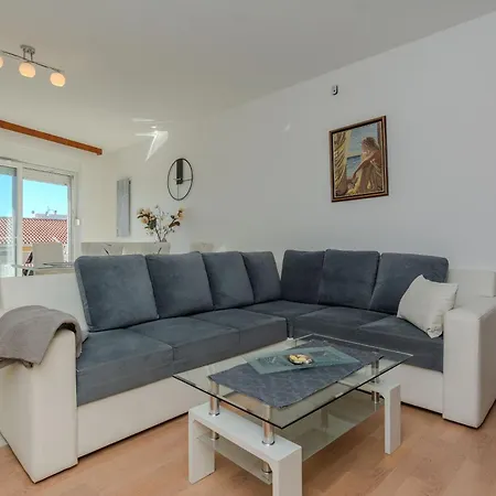 With Parking Space Zaton, Zadar - 24445 דירה זאטון